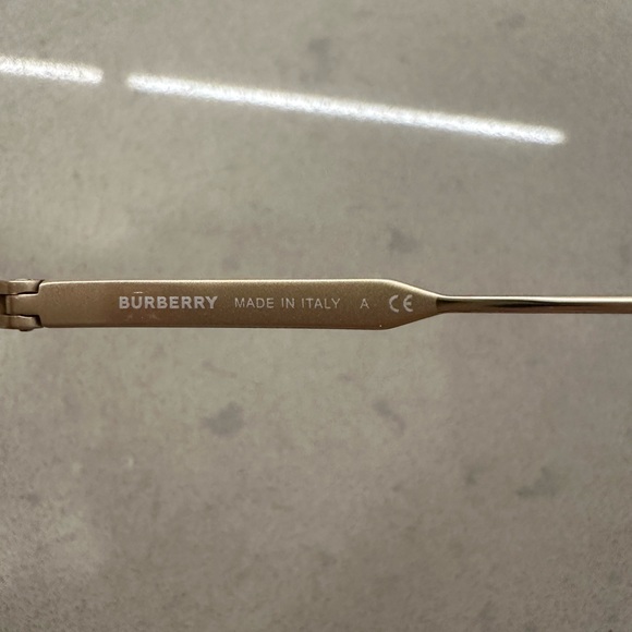 Burberry Tara Aviator Sunglasses BE3122 Light Gold / Brown Gradient Lens - Picture 3 of 4